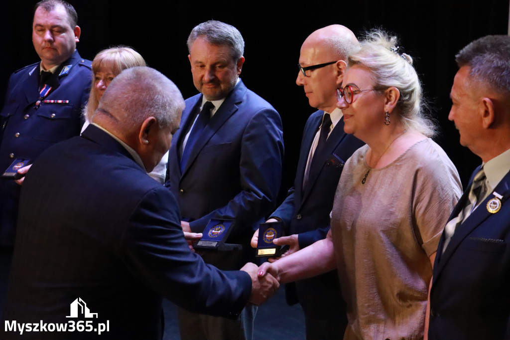 Fotorelacja I: 5 lat Stowarzyszenia Emerytów i Rencistów Policyjnych w Myszkowie