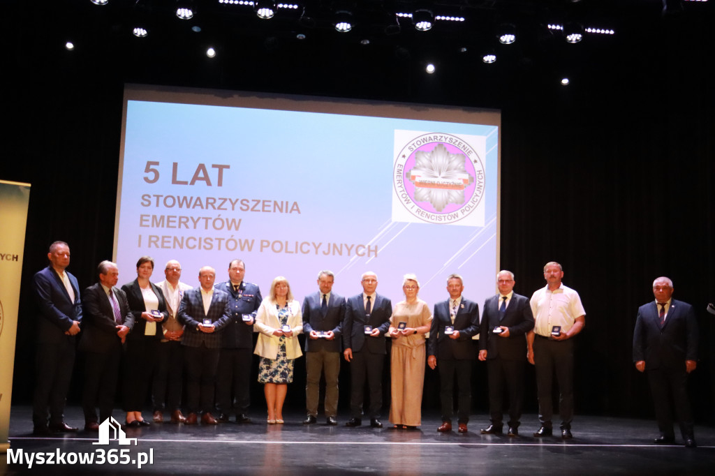 Fotorelacja I: 5 lat Stowarzyszenia Emerytów i Rencistów Policyjnych w Myszkowie