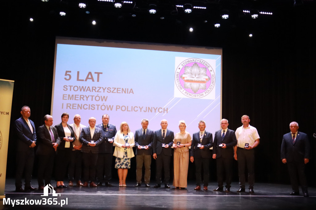 Fotorelacja I: 5 lat Stowarzyszenia Emerytów i Rencistów Policyjnych w Myszkowie