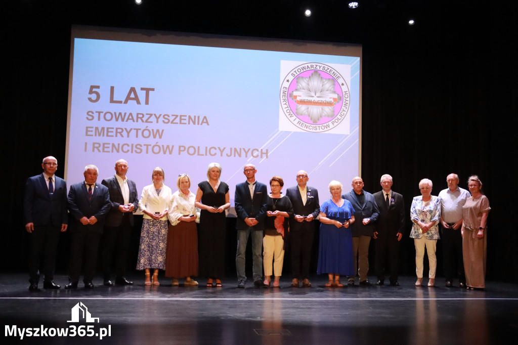 Fotorelacja I: 5 lat Stowarzyszenia Emerytów i Rencistów Policyjnych w Myszkowie