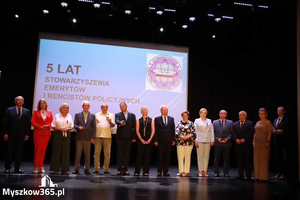 Fotorelacja I: 5 lat Stowarzyszenia Emerytów i Rencistów Policyjnych w Myszkowie