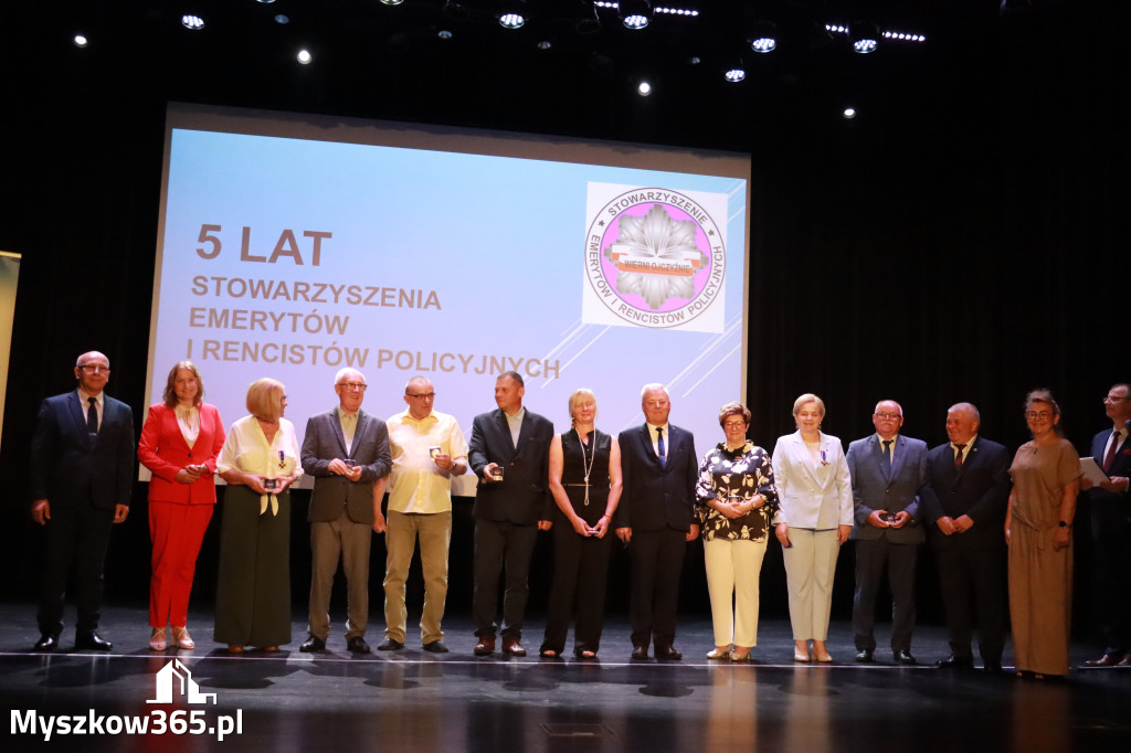 Fotorelacja I: 5 lat Stowarzyszenia Emerytów i Rencistów Policyjnych w Myszkowie