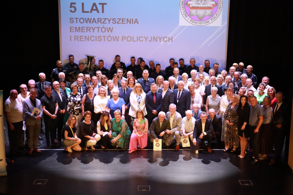 Fotorelacja II: 5 lat Stowarzyszenia Emerytów i Rencistów Policyjnych w Myszkowie