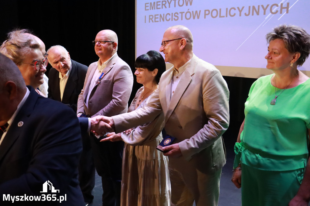 Fotorelacja II: 5 lat Stowarzyszenia Emerytów i Rencistów Policyjnych w Myszkowie