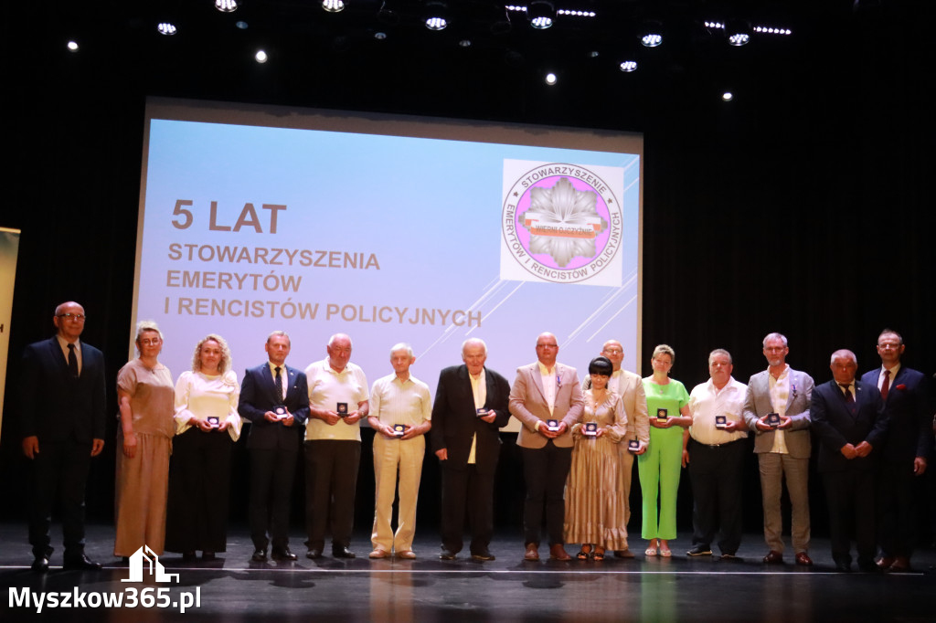 Fotorelacja II: 5 lat Stowarzyszenia Emerytów i Rencistów Policyjnych w Myszkowie