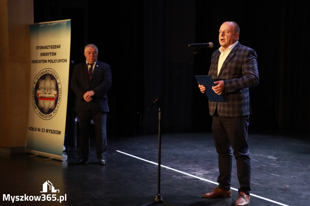 Fotorelacja II: 5 lat Stowarzyszenia Emerytów i Rencistów Policyjnych w Myszkowie