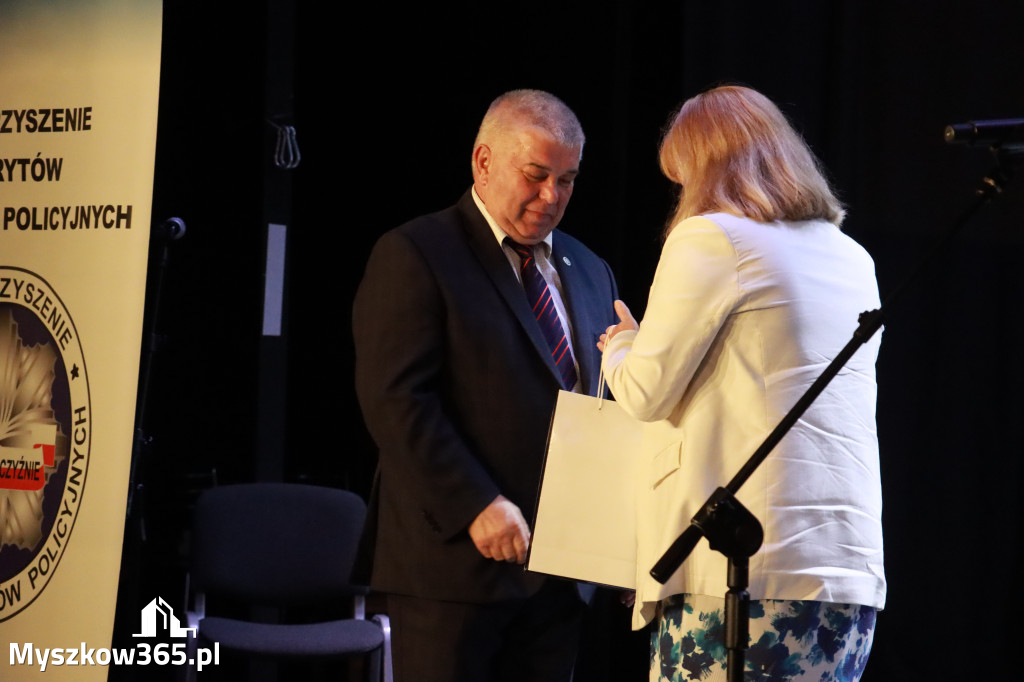 Fotorelacja II: 5 lat Stowarzyszenia Emerytów i Rencistów Policyjnych w Myszkowie