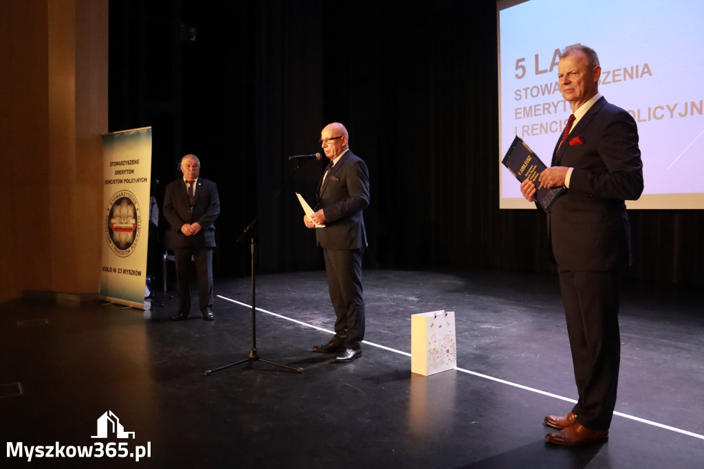 Fotorelacja II: 5 lat Stowarzyszenia Emerytów i Rencistów Policyjnych w Myszkowie
