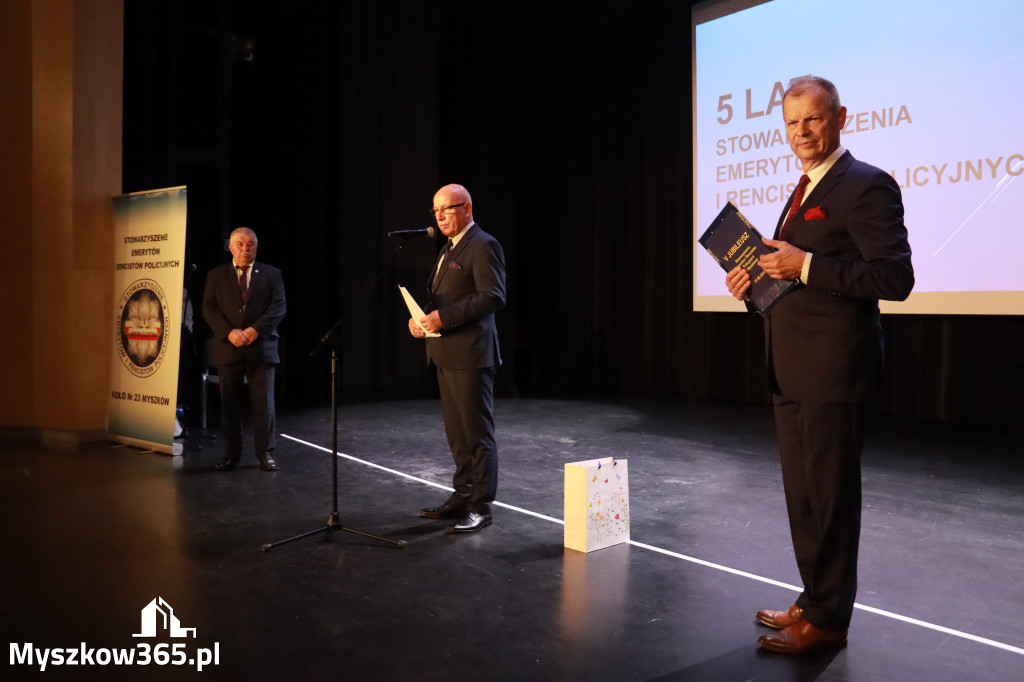 Fotorelacja II: 5 lat Stowarzyszenia Emerytów i Rencistów Policyjnych w Myszkowie