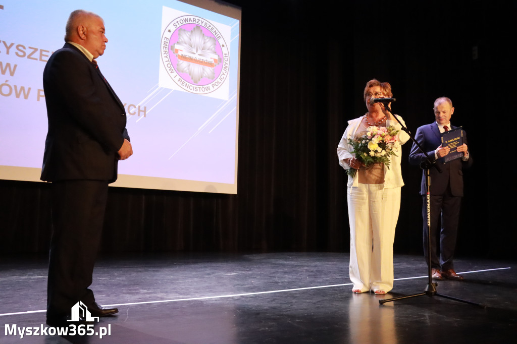 Fotorelacja II: 5 lat Stowarzyszenia Emerytów i Rencistów Policyjnych w Myszkowie