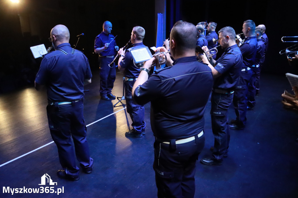 Fotorelacja II: 5 lat Stowarzyszenia Emerytów i Rencistów Policyjnych w Myszkowie
