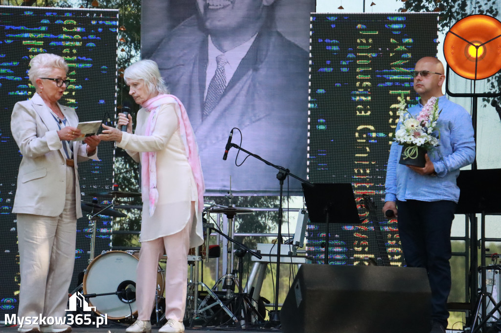 Fotorelacja I: XVI Ogólnopolski Festiwal Piosenek Janusza Gniatkowskiego w Poraju