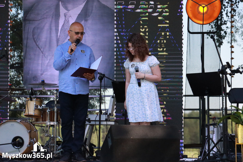 Fotorelacja I: XVI Ogólnopolski Festiwal Piosenek Janusza Gniatkowskiego w Poraju