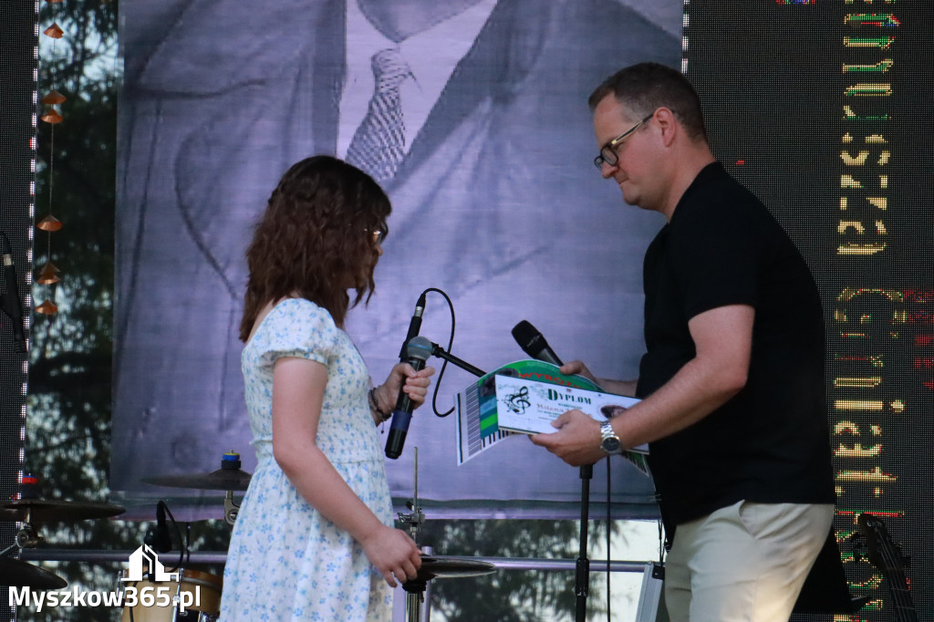 Fotorelacja I: XVI Ogólnopolski Festiwal Piosenek Janusza Gniatkowskiego w Poraju