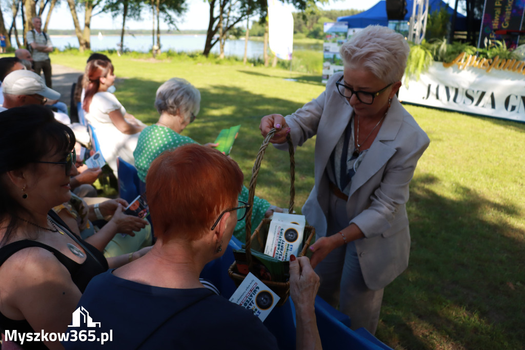 Fotorelacja I: XVI Ogólnopolski Festiwal Piosenek Janusza Gniatkowskiego w Poraju