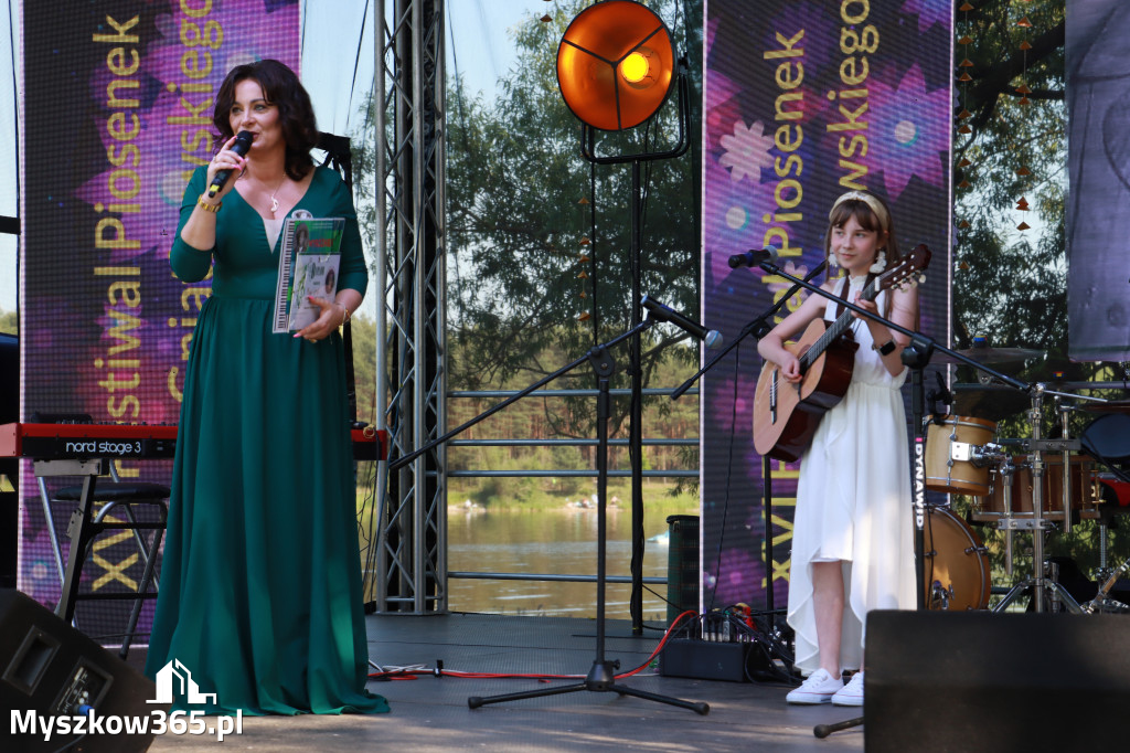 Fotorelacja I: XVI Ogólnopolski Festiwal Piosenek Janusza Gniatkowskiego w Poraju