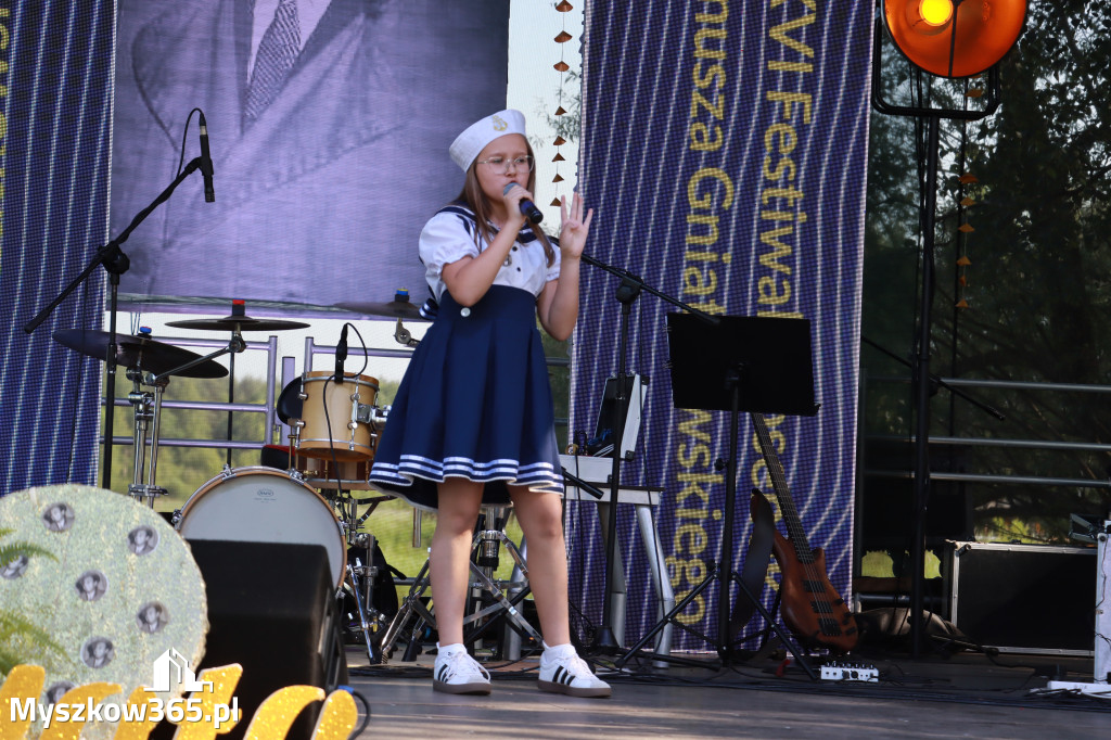Fotorelacja I: XVI Ogólnopolski Festiwal Piosenek Janusza Gniatkowskiego w Poraju