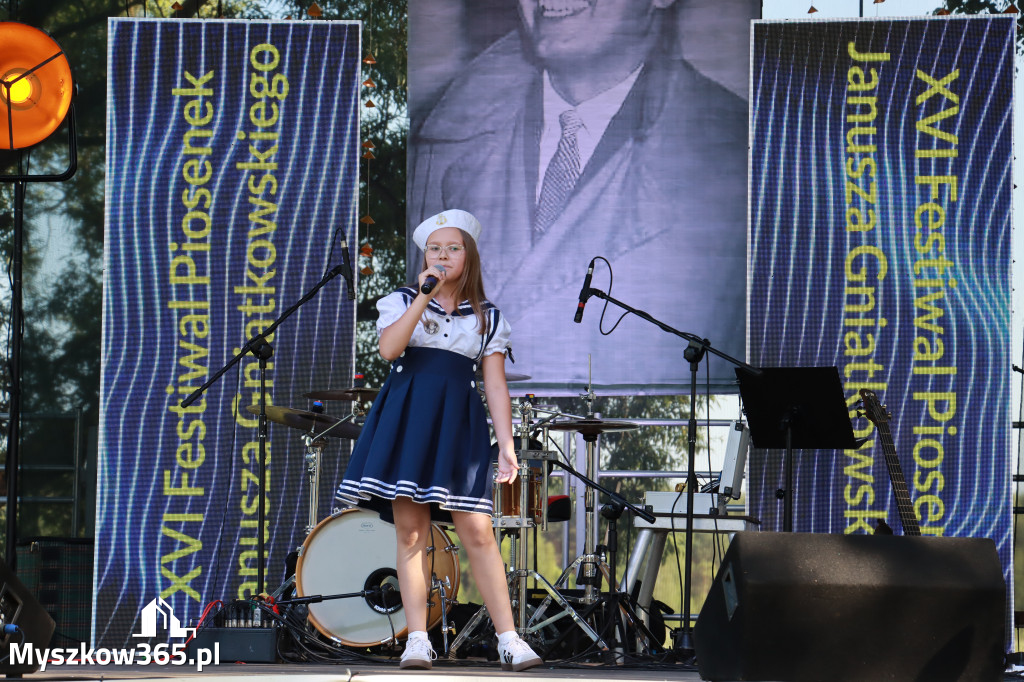 Fotorelacja I: XVI Ogólnopolski Festiwal Piosenek Janusza Gniatkowskiego w Poraju