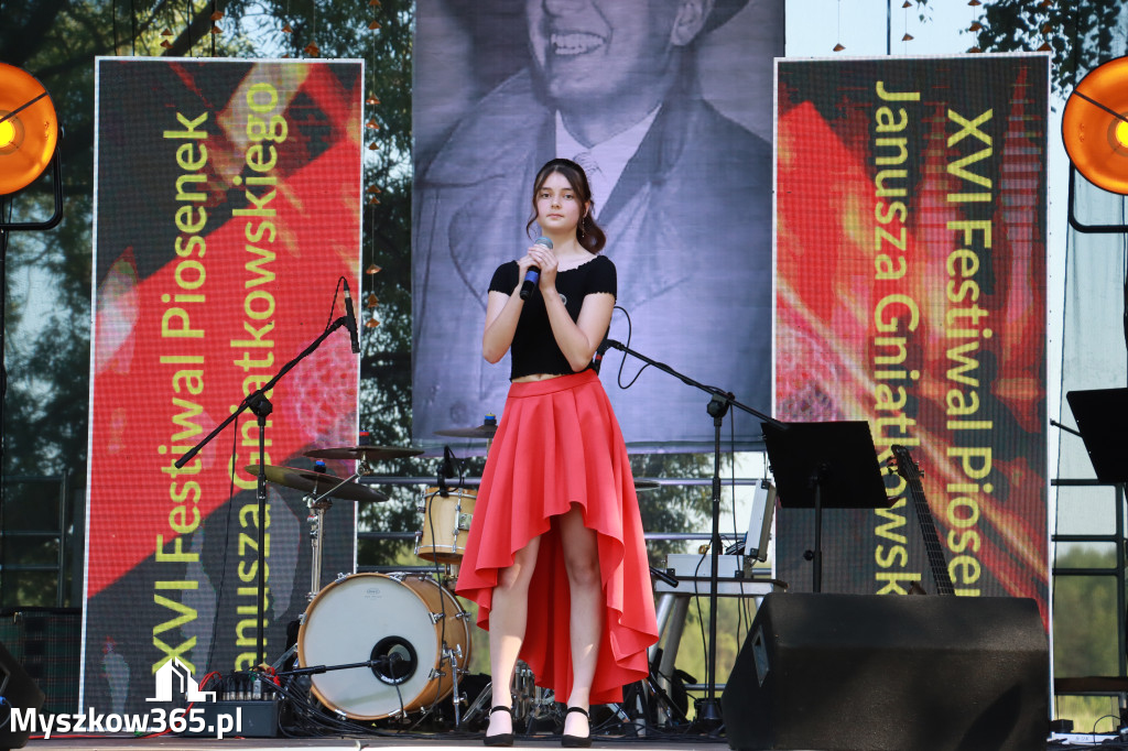 Fotorelacja I: XVI Ogólnopolski Festiwal Piosenek Janusza Gniatkowskiego w Poraju