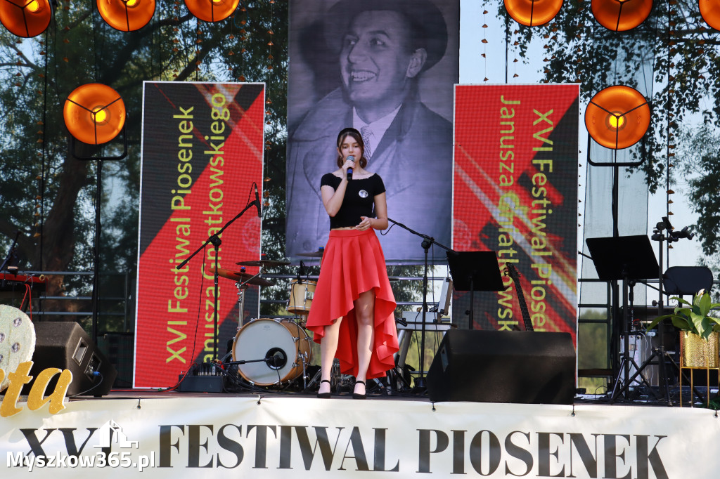 Fotorelacja I: XVI Ogólnopolski Festiwal Piosenek Janusza Gniatkowskiego w Poraju
