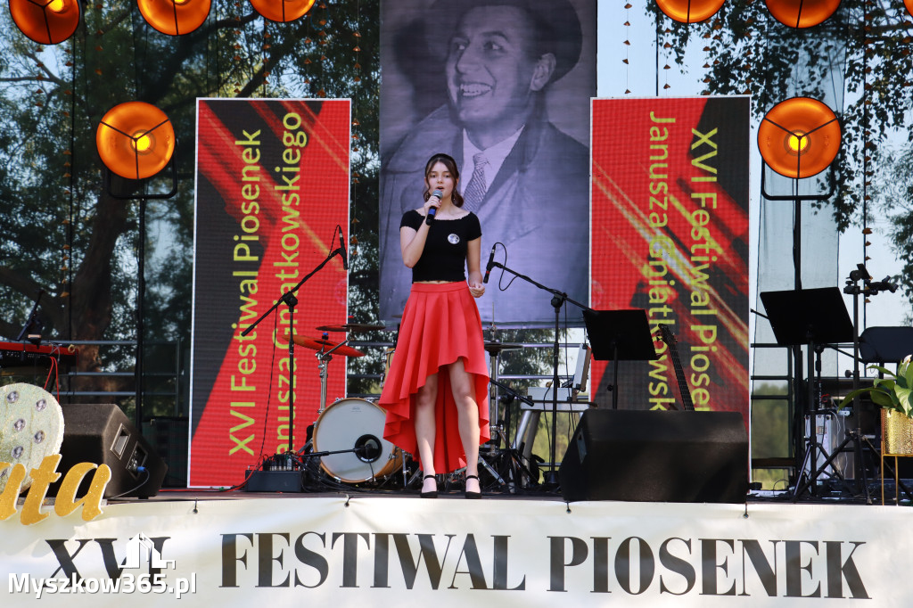 Fotorelacja I: XVI Ogólnopolski Festiwal Piosenek Janusza Gniatkowskiego w Poraju