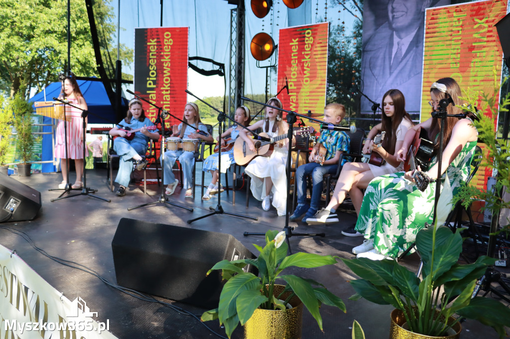 Fotorelacja I: XVI Ogólnopolski Festiwal Piosenek Janusza Gniatkowskiego w Poraju
