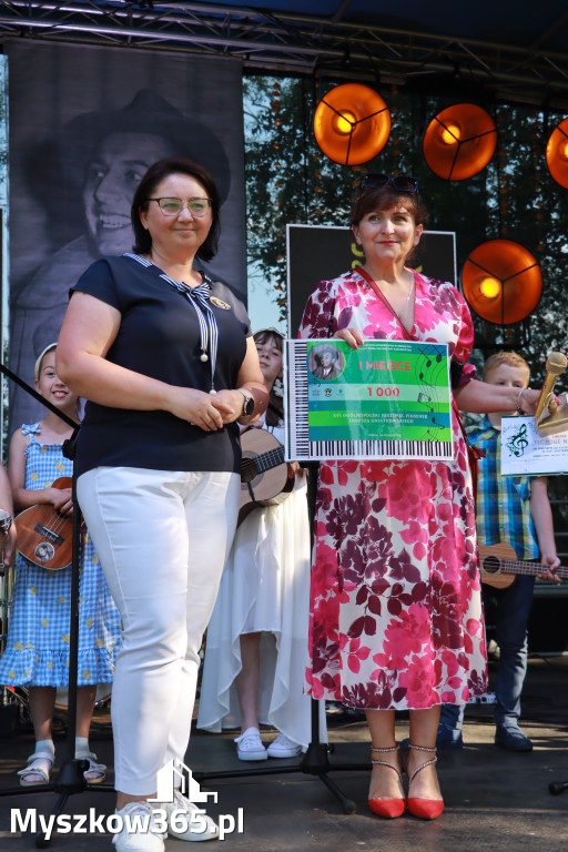 Fotorelacja I: XVI Ogólnopolski Festiwal Piosenek Janusza Gniatkowskiego w Poraju