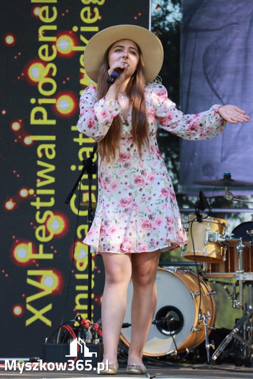 Fotorelacja I: XVI Ogólnopolski Festiwal Piosenek Janusza Gniatkowskiego w Poraju