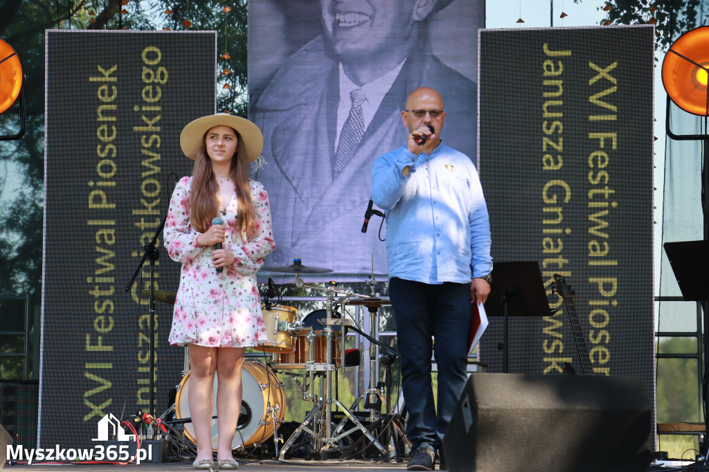 Fotorelacja I: XVI Ogólnopolski Festiwal Piosenek Janusza Gniatkowskiego w Poraju