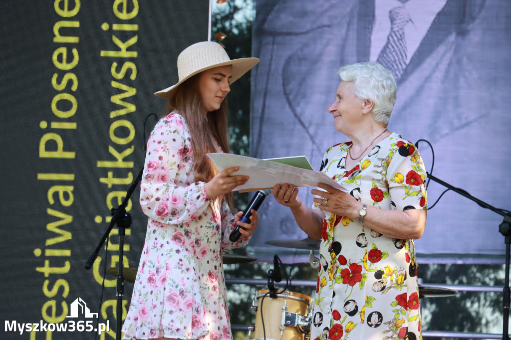 Fotorelacja I: XVI Ogólnopolski Festiwal Piosenek Janusza Gniatkowskiego w Poraju
