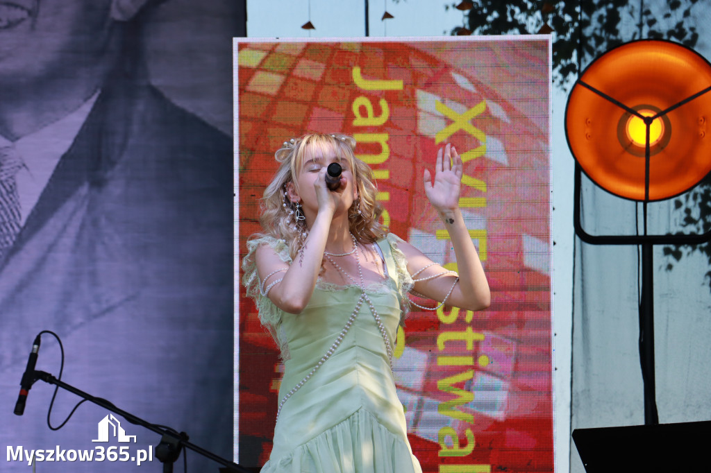 Fotorelacja I: XVI Ogólnopolski Festiwal Piosenek Janusza Gniatkowskiego w Poraju
