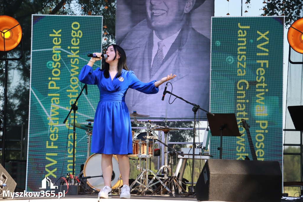 Fotorelacja I: XVI Ogólnopolski Festiwal Piosenek Janusza Gniatkowskiego w Poraju