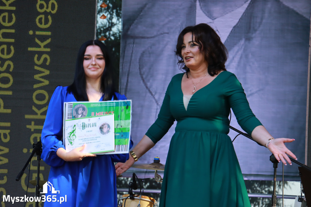 Fotorelacja I: XVI Ogólnopolski Festiwal Piosenek Janusza Gniatkowskiego w Poraju