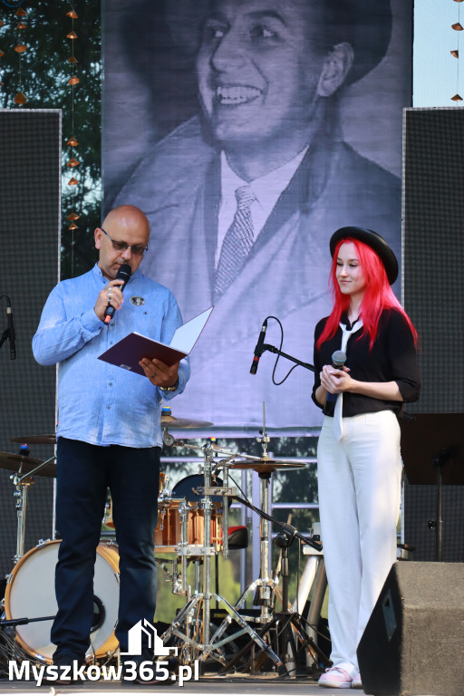 Fotorelacja I: XVI Ogólnopolski Festiwal Piosenek Janusza Gniatkowskiego w Poraju