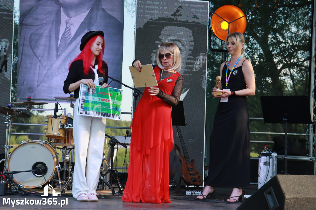 Fotorelacja I: XVI Ogólnopolski Festiwal Piosenek Janusza Gniatkowskiego w Poraju