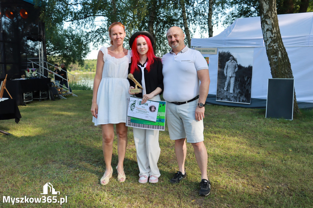 Fotorelacja I: XVI Ogólnopolski Festiwal Piosenek Janusza Gniatkowskiego w Poraju
