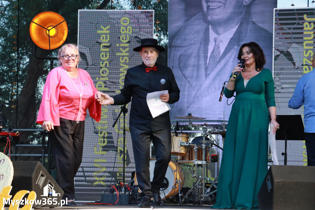 Fotorelacja I: XVI Ogólnopolski Festiwal Piosenek Janusza Gniatkowskiego w Poraju