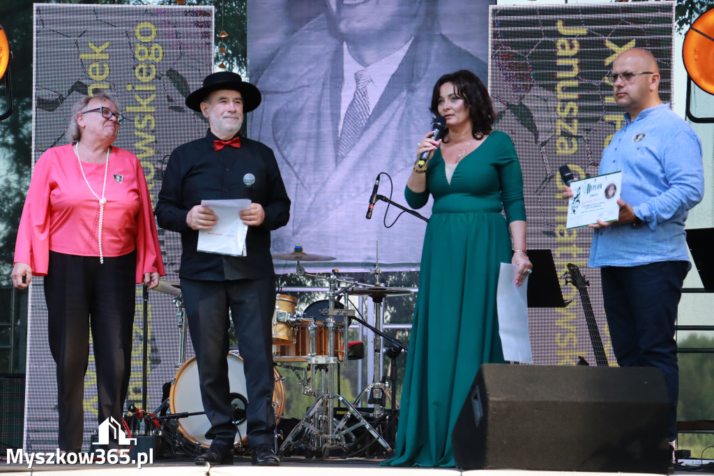 Fotorelacja I: XVI Ogólnopolski Festiwal Piosenek Janusza Gniatkowskiego w Poraju