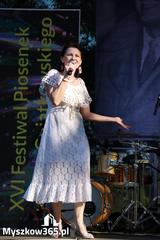 Fotorelacja I: XVI Ogólnopolski Festiwal Piosenek Janusza Gniatkowskiego w Poraju