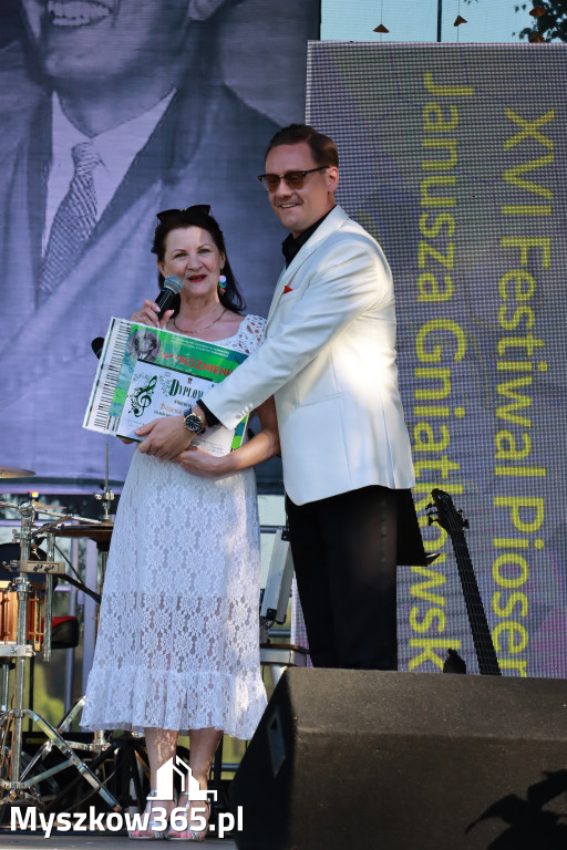 Fotorelacja I: XVI Ogólnopolski Festiwal Piosenek Janusza Gniatkowskiego w Poraju