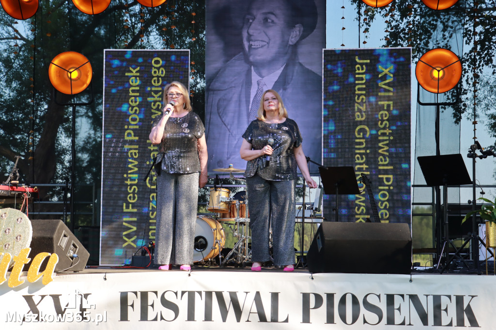 Fotorelacja II: XVI Ogólnopolski Festiwal Piosenek Janusza Gniatkowskiego w Poraju