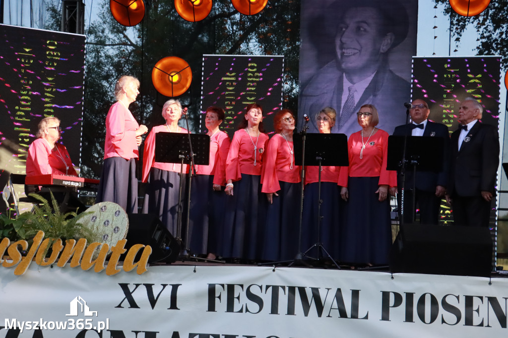 Fotorelacja II: XVI Ogólnopolski Festiwal Piosenek Janusza Gniatkowskiego w Poraju