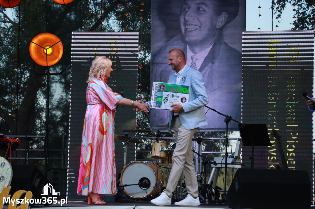Fotorelacja II: XVI Ogólnopolski Festiwal Piosenek Janusza Gniatkowskiego w Poraju