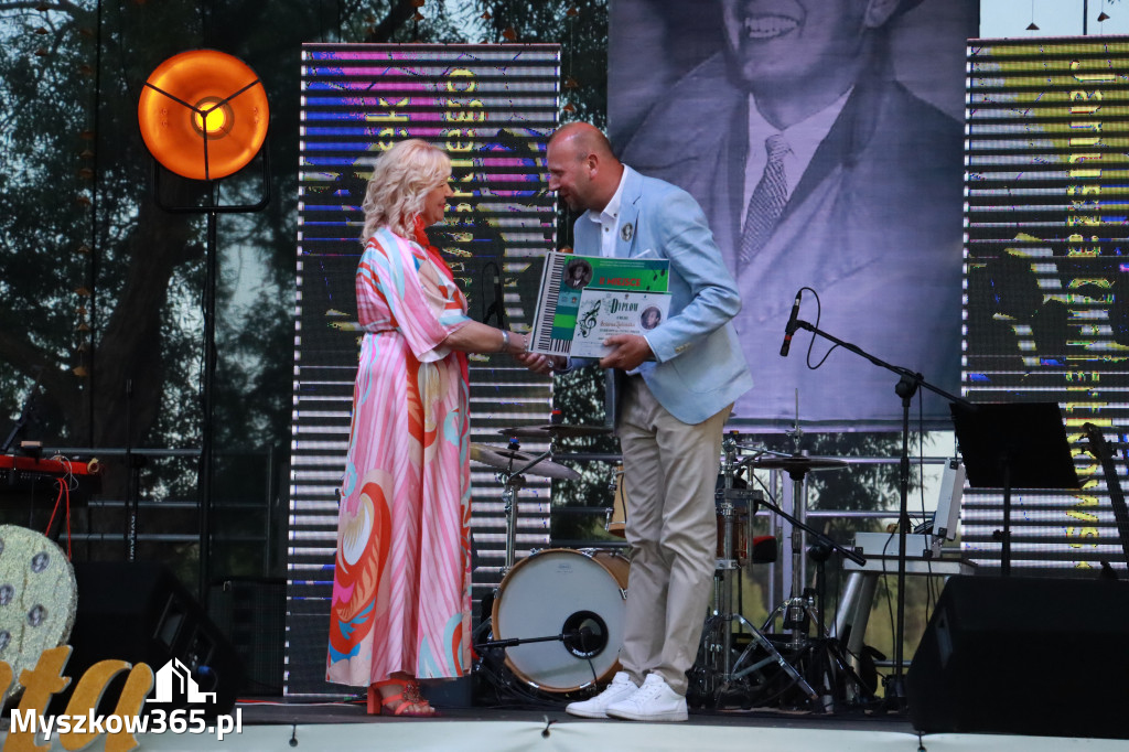 Fotorelacja II: XVI Ogólnopolski Festiwal Piosenek Janusza Gniatkowskiego w Poraju