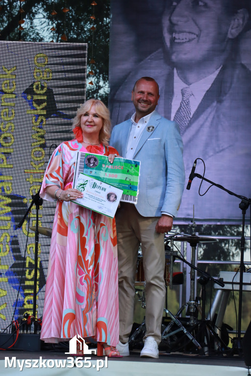 Fotorelacja II: XVI Ogólnopolski Festiwal Piosenek Janusza Gniatkowskiego w Poraju