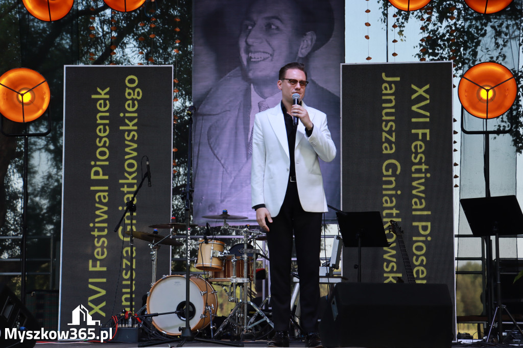 Fotorelacja II: XVI Ogólnopolski Festiwal Piosenek Janusza Gniatkowskiego w Poraju