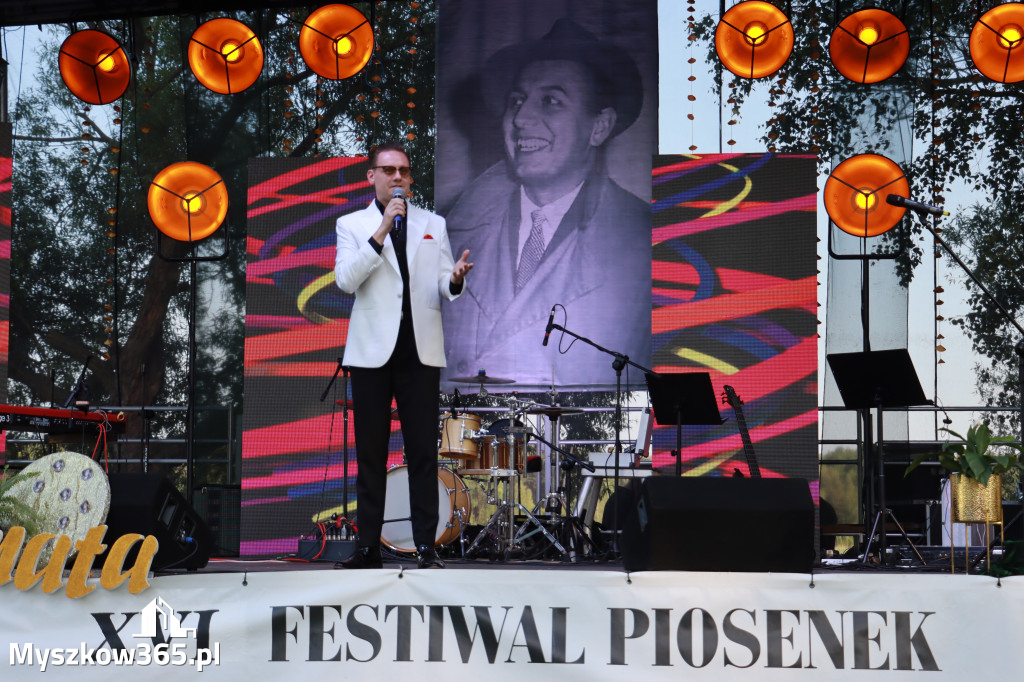 Fotorelacja II: XVI Ogólnopolski Festiwal Piosenek Janusza Gniatkowskiego w Poraju