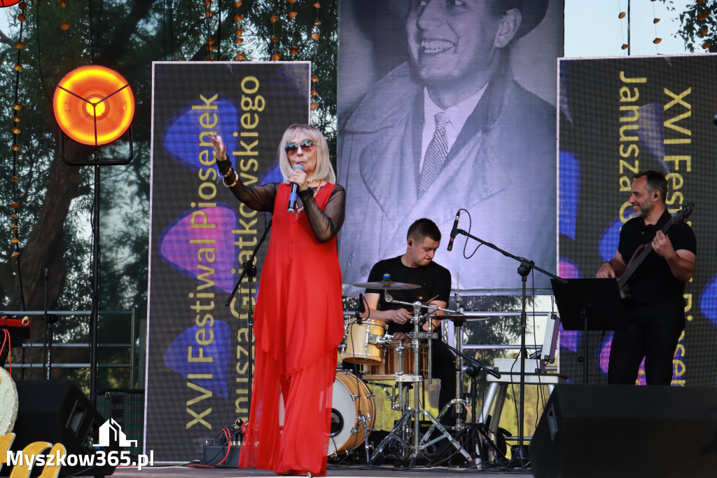 Fotorelacja II: XVI Ogólnopolski Festiwal Piosenek Janusza Gniatkowskiego w Poraju