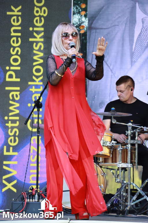Fotorelacja II: XVI Ogólnopolski Festiwal Piosenek Janusza Gniatkowskiego w Poraju