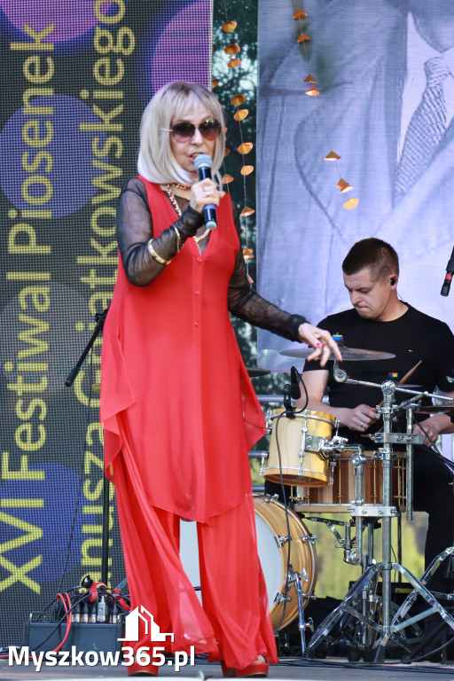 Fotorelacja II: XVI Ogólnopolski Festiwal Piosenek Janusza Gniatkowskiego w Poraju